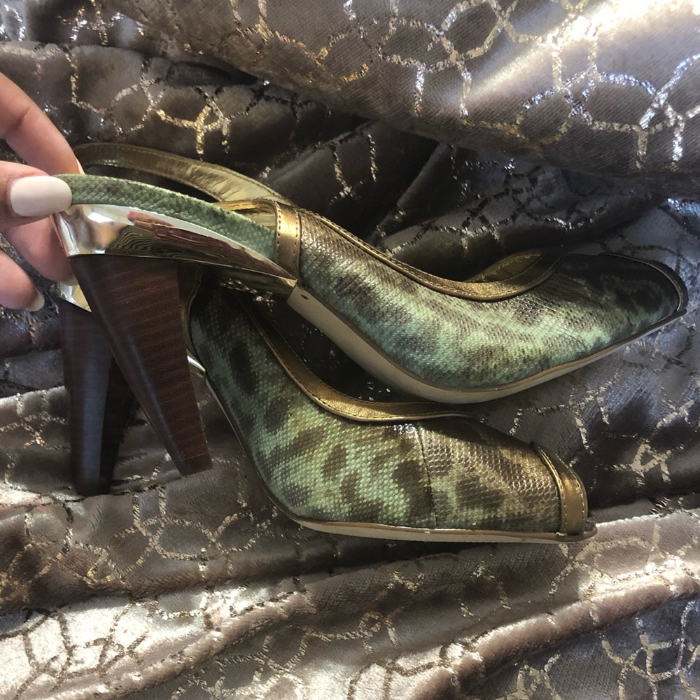BCBG shoes